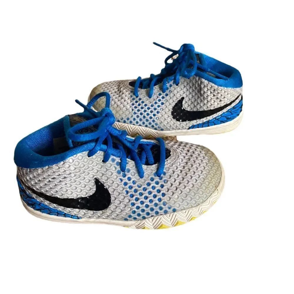 NIKE “KYRIE 1 “ Boys 7C